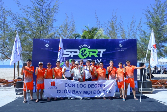 DECOFI - VIBRANT ORANGE SHINES BRIGHT ON HO TRAM BEACH